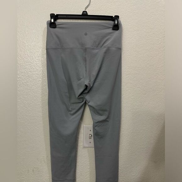 2 Yogalicious pants - Picture 5 of 10